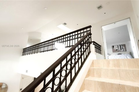 Купить виллу или дом в Майами-Лейкс, Флорида 5 спален, 375.51м2, № 2077605 - фото 20