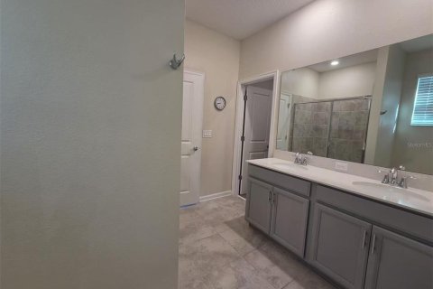 Villa ou maison à louer à Winter Garden, Floride: 4 chambres, 231.51 m2 № 2383762 - photo 9