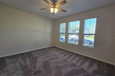 Villa ou maison à louer à Winter Garden, Floride: 4 chambres, 231.51 m2 № 2383762 - photo 4