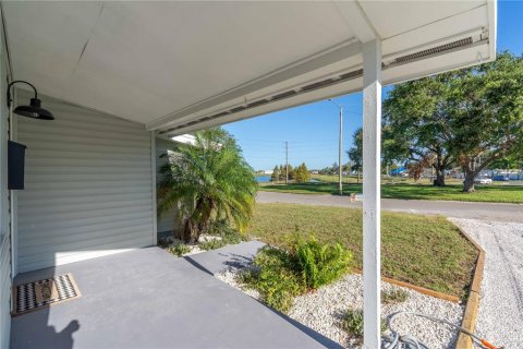Villa ou maison à vendre à Saint Petersburg, Floride: 3 chambres, 142.14 m2 № 2148351 - photo 5