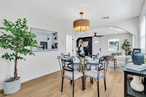 Villa ou maison à vendre à Saint Petersburg, Floride: 3 chambres, 142.14 m2 № 2148351 - photo 7