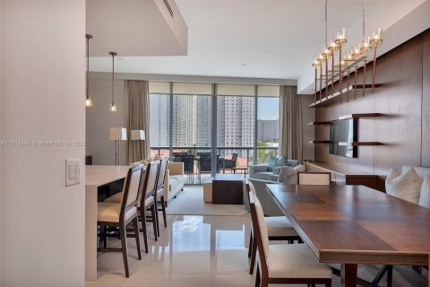 Снять в аренду кондоминиум в Авентура, Флорида 3 спальни, 207.92м2, № 1972741 - фото 11