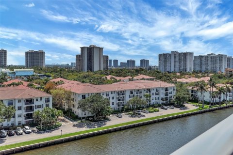 Снять в аренду кондоминиум в Авентура, Флорида 3 спальни, 207.92м2, № 1972741 - фото 4