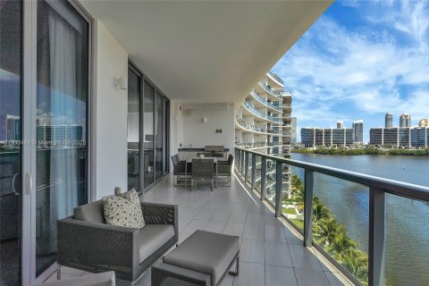 Снять в аренду кондоминиум в Авентура, Флорида 3 спальни, 207.92м2, № 1972741 - фото 3