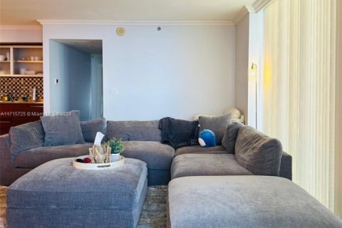 Copropriété à louer à Hallandale Beach, Floride: 2 chambres, 165.55 m2 № 2051419 - photo 10