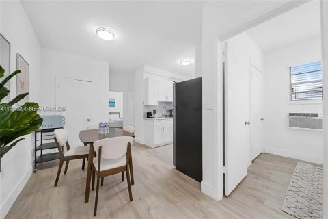 Immobilier commercial à vendre à Miami, Floride № 1983027 - photo 6