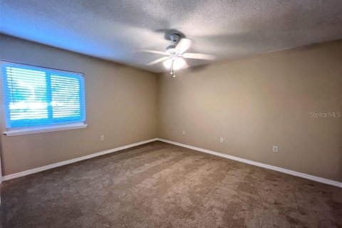 Copropriété à louer à Sarasota, Floride: 2 chambres, 97.45 m2 № 2396439 - photo 8