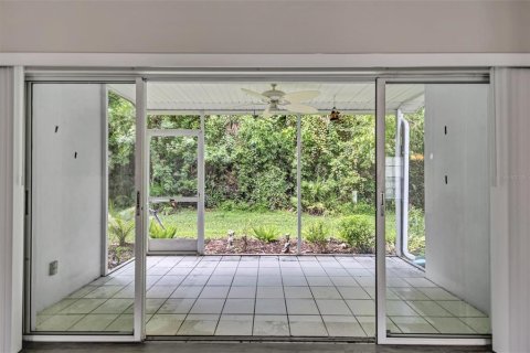 Copropriété à louer à Bradenton, Floride: 2 chambres, 93.27 m2 № 2419710 - photo 9
