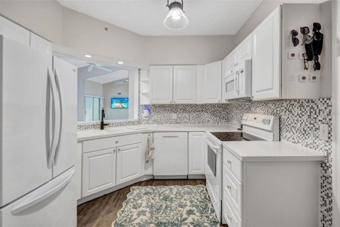 Copropriété à louer à Bradenton, Floride: 2 chambres, 93.27 m2 № 2419710 - photo 24