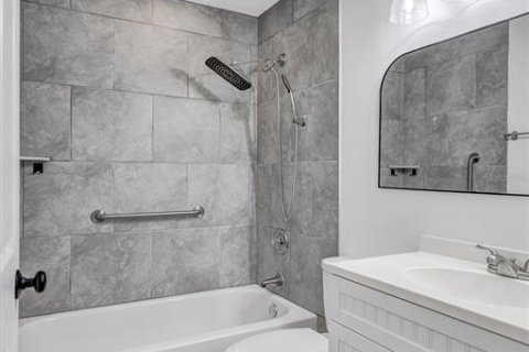 Copropriété à louer à Bradenton, Floride: 2 chambres, 93.27 m2 № 2419710 - photo 26