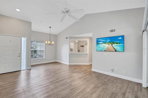 Copropriété à louer à Bradenton, Floride: 2 chambres, 93.27 m2 № 2419710 - photo 8