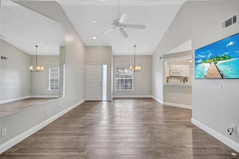 Copropriété à louer à Bradenton, Floride: 2 chambres, 93.27 m2 № 2419710 - photo 12