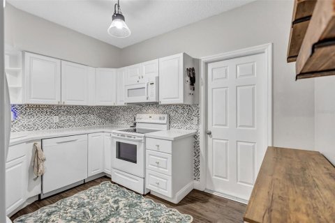 Copropriété à louer à Bradenton, Floride: 2 chambres, 93.27 m2 № 2419710 - photo 19