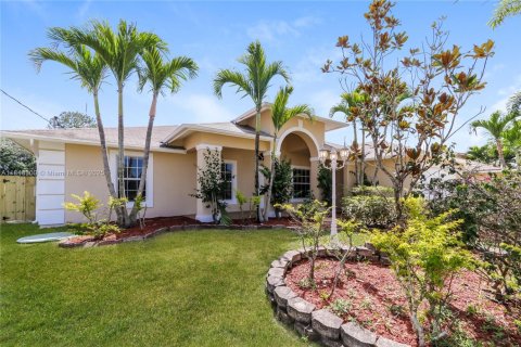 Casa en venta en Port St. Lucie, Florida, 3 dormitorios, 163.32 m2 № 1848923 - foto 1