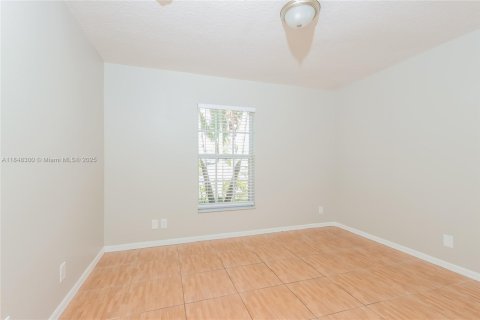 Casa en venta en Port St. Lucie, Florida, 3 dormitorios, 163.32 m2 № 1848923 - foto 8