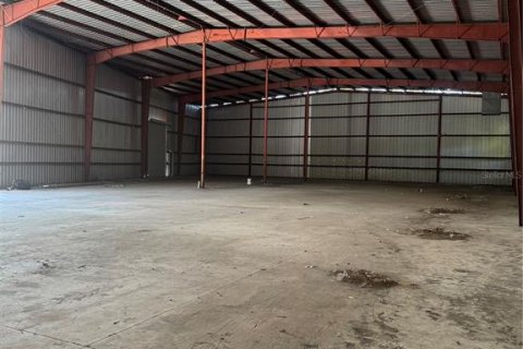 Propiedad comercial en venta en Fruitland Park, Florida № 1053337 - foto 10