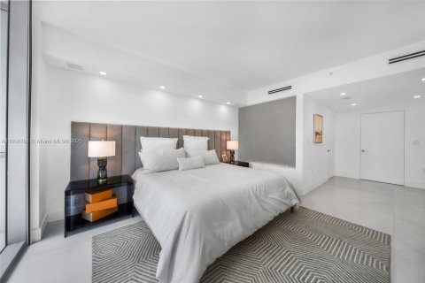 Condominio en venta en Miami, Florida, 3 dormitorios, 149.29 m2 № 1963753 - foto 15