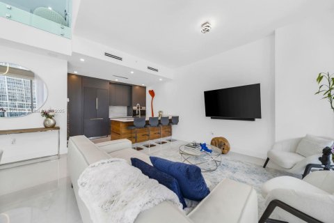 Condominio en venta en Miami, Florida, 3 dormitorios, 149.29 m2 № 1963753 - foto 3