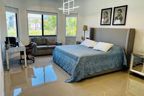 House in Parkland, Florida 6 bedrooms, 429.39 sq.m. № 1695175 - photo 20