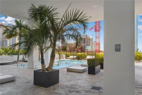 Condo in Miami, Florida, 1 bedroom  № 2170457 - photo 19