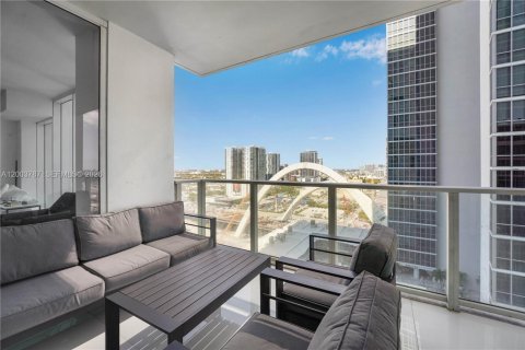 Condo in Miami, Florida, 1 bedroom  № 2170457 - photo 18