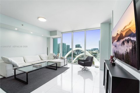 Condo in Miami, Florida, 1 bedroom № 2170457