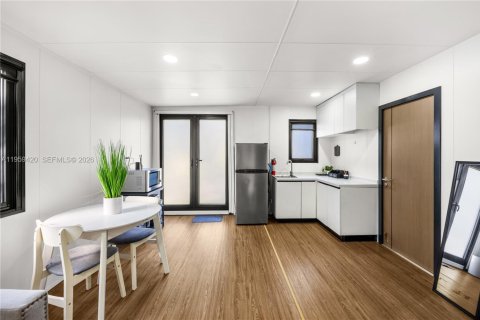 Снять в аренду виллу или дом в Дания-Бич, Флорида 2 спальни, 46.54м2, № 2017946 - фото 5