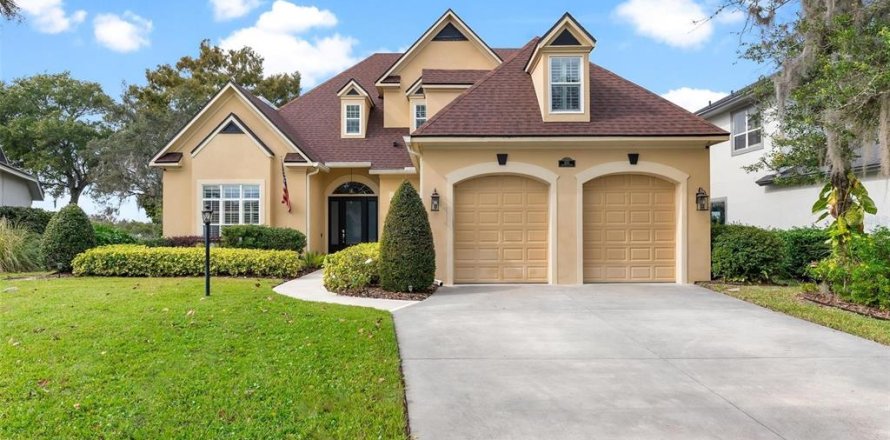 Villa ou maison à Mount Dora, Floride 4 chambres, 354.24 m2 № 2195400