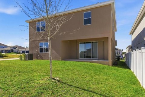 House in Minneola, Florida 4 bedrooms, 291.9 sq.m. № 2093038 - photo 6