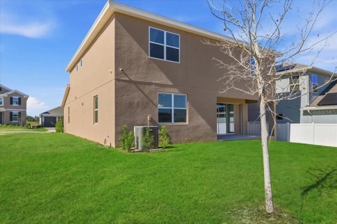 House in Minneola, Florida 4 bedrooms, 291.9 sq.m. № 2093038 - photo 4