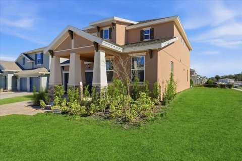 House in Minneola, Florida 4 bedrooms, 291.9 sq.m. № 2093038 - photo 2