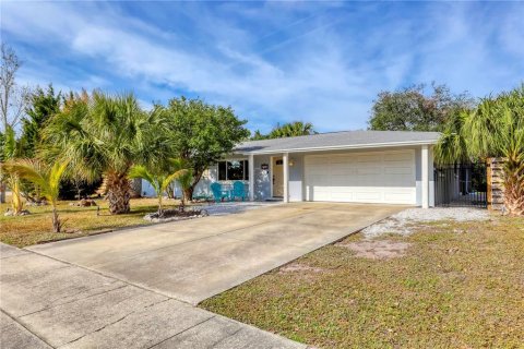 House in Sarasota, Florida 2 bedrooms, 120.77 sq.m. № 2366858
