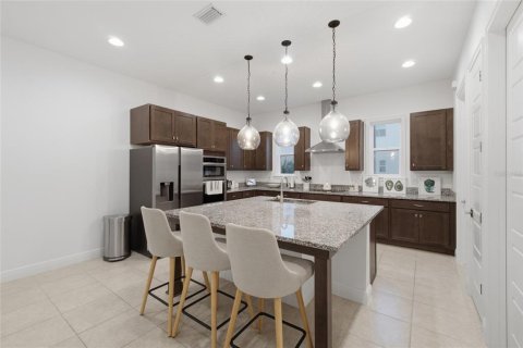 Adosado en venta en Orlando, Florida, 3 dormitorios, 202.16 m2 № 2205494 - foto 13