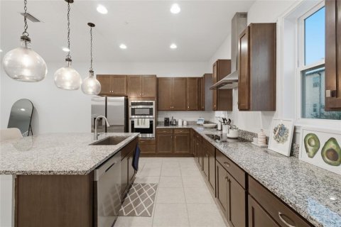 Adosado en venta en Orlando, Florida, 3 dormitorios, 202.16 m2 № 2205494 - foto 12