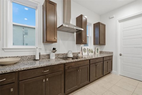 Adosado en venta en Orlando, Florida, 3 dormitorios, 202.16 m2 № 2205494 - foto 16