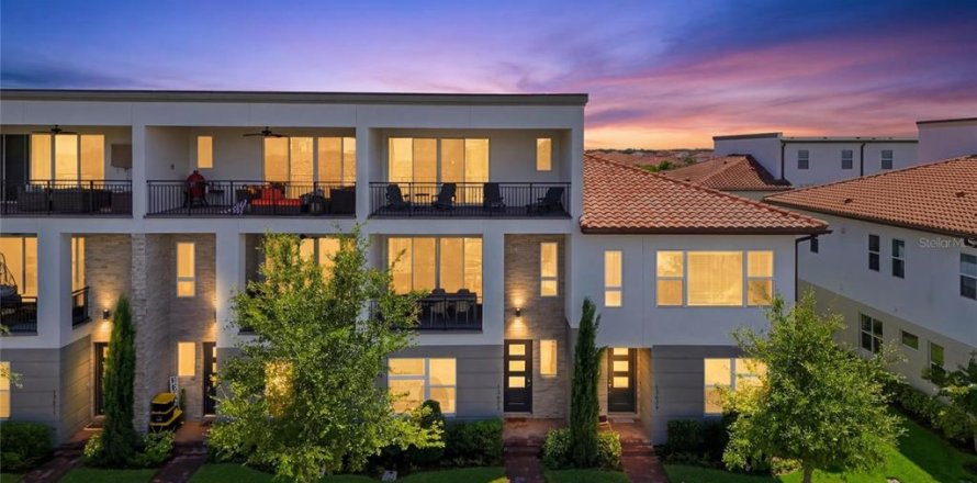 Adosado en Orlando, Florida 3 dormitorios, 202.16 m2 № 2205494