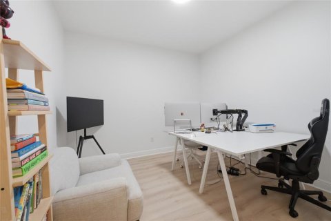 Adosado en venta en Orlando, Florida, 3 dormitorios, 202.16 m2 № 2205494 - foto 28