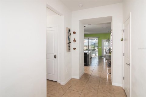 Adosado en venta en Davenport, Florida, 5 dormitorios, 192.87 m2 № 2142251 - foto 9