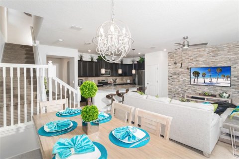 Adosado en venta en Davenport, Florida, 5 dormitorios, 192.87 m2 № 2142251 - foto 4