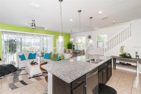 Adosado en venta en Davenport, Florida, 5 dormitorios, 192.87 m2 № 2142251 - foto 6