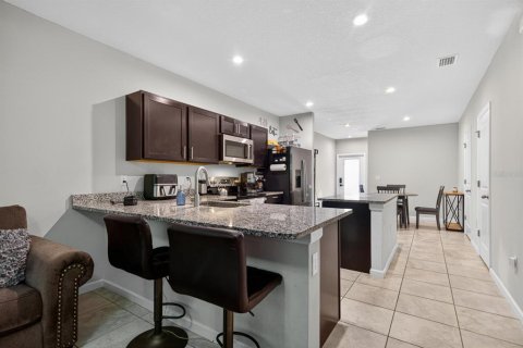 Touwnhouse à vendre à Holiday, Floride: 3 chambres, 133.78 m2 № 2208632 - photo 6