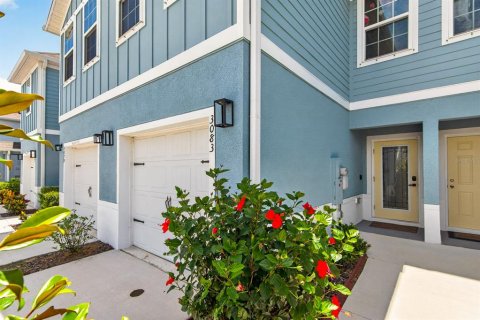 Touwnhouse à vendre à Holiday, Floride: 3 chambres, 133.78 m2 № 2208632 - photo 2