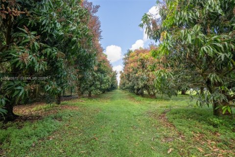 Casa en venta en Miami, Florida, 4 dormitorios, 338.91 m2 № 2062859 - foto 28