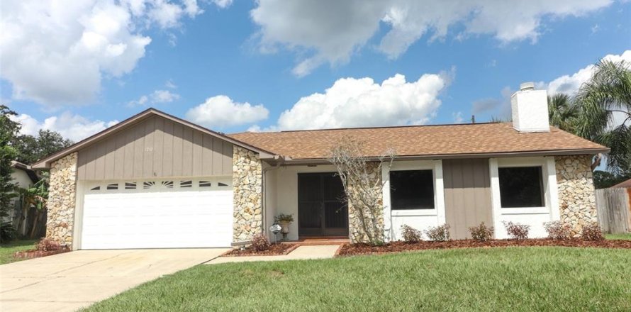 House in Winter Park, Florida 3 bedrooms, 154.59 sq.m. № 1528632