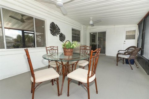 House in Winter Park, Florida 3 bedrooms, 154.59 sq.m. № 1528632 - photo 26