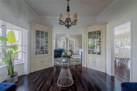 Casa en alquiler en Miami, Florida, 4 dormitorios, 228.35 m2 № 1959448 - foto 3