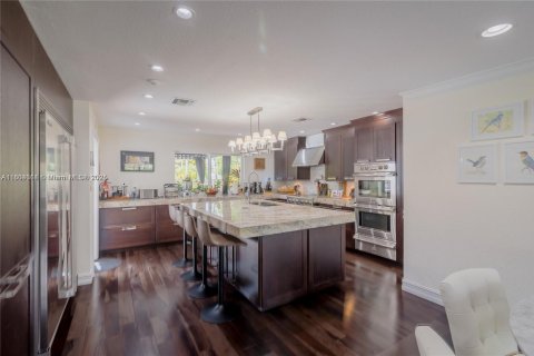 Casa en alquiler en Miami, Florida, 4 dormitorios, 228.35 m2 № 1959448 - foto 11