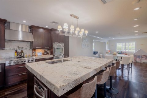 Casa en alquiler en Miami, Florida, 4 dormitorios, 228.35 m2 № 1959448 - foto 12