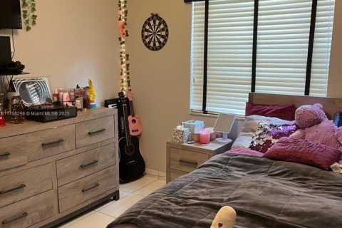 Condo in Coconut Creek, Florida, 3 bedrooms  № 1713884 - photo 25