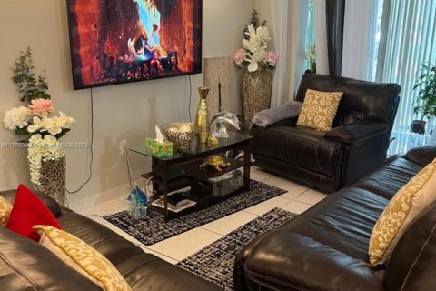 Condo in Coconut Creek, Florida, 3 bedrooms  № 1713884 - photo 6